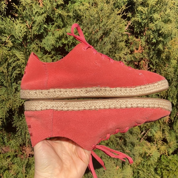 TOMS Lena Hibiscus Suede 7 Sneaker Shoe Women’s Size 8 - Picture 9 of 11